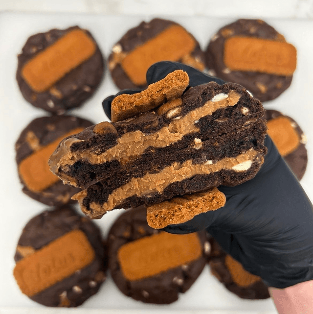 Biscoff Stuffed Cookie
