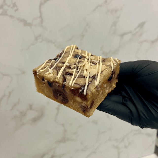 Cherry Bakewell Blondie 